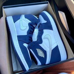 NEW IN BOX Jordan 1 High Midnight Navy